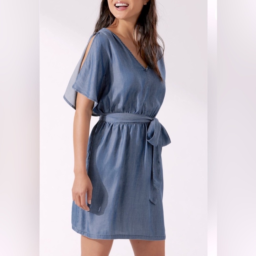 TOMMY BAHAMA Chambray Split Sleeve Dress- M